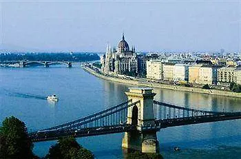 Hotel Panda Budapest 3*,